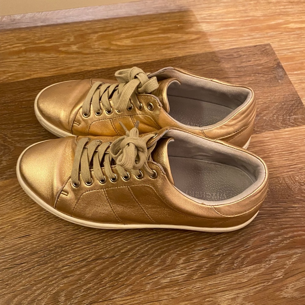 Witchery rose gold sneakers